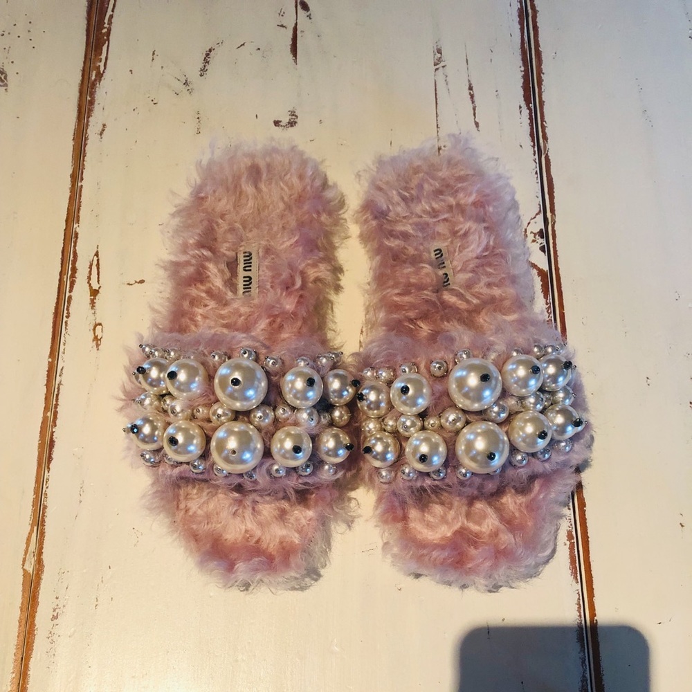 ❤️SOLD❤️ Miu Miu Faux Pearls Fur Slides Size 37.5